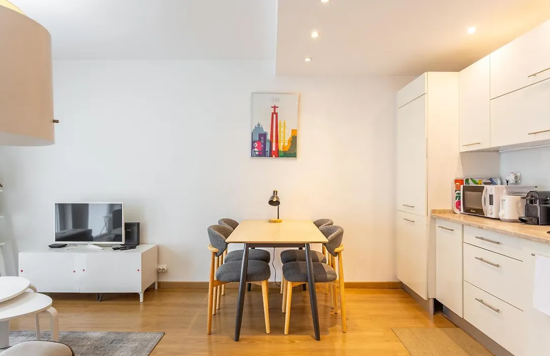 Best Of Principe Real Liberdade In The Heart Of Lisbon With Private Parking-1